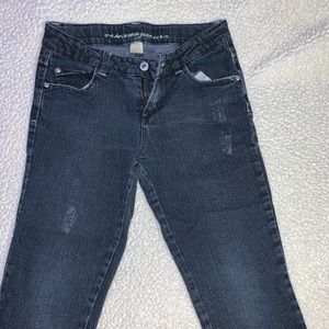 ARIZONA JEAN CO | Dark Wash Capris